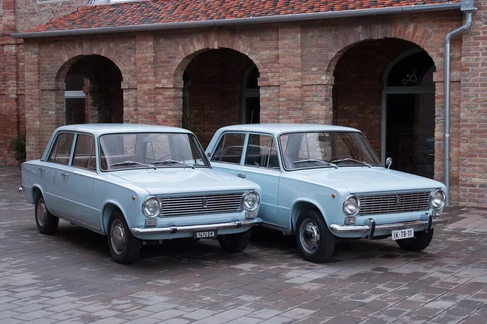 Первая лада фото различия FIAT 124 & Lada 1200 в картинках - Lada 2101, 1,5 л, 1975 года наблюден