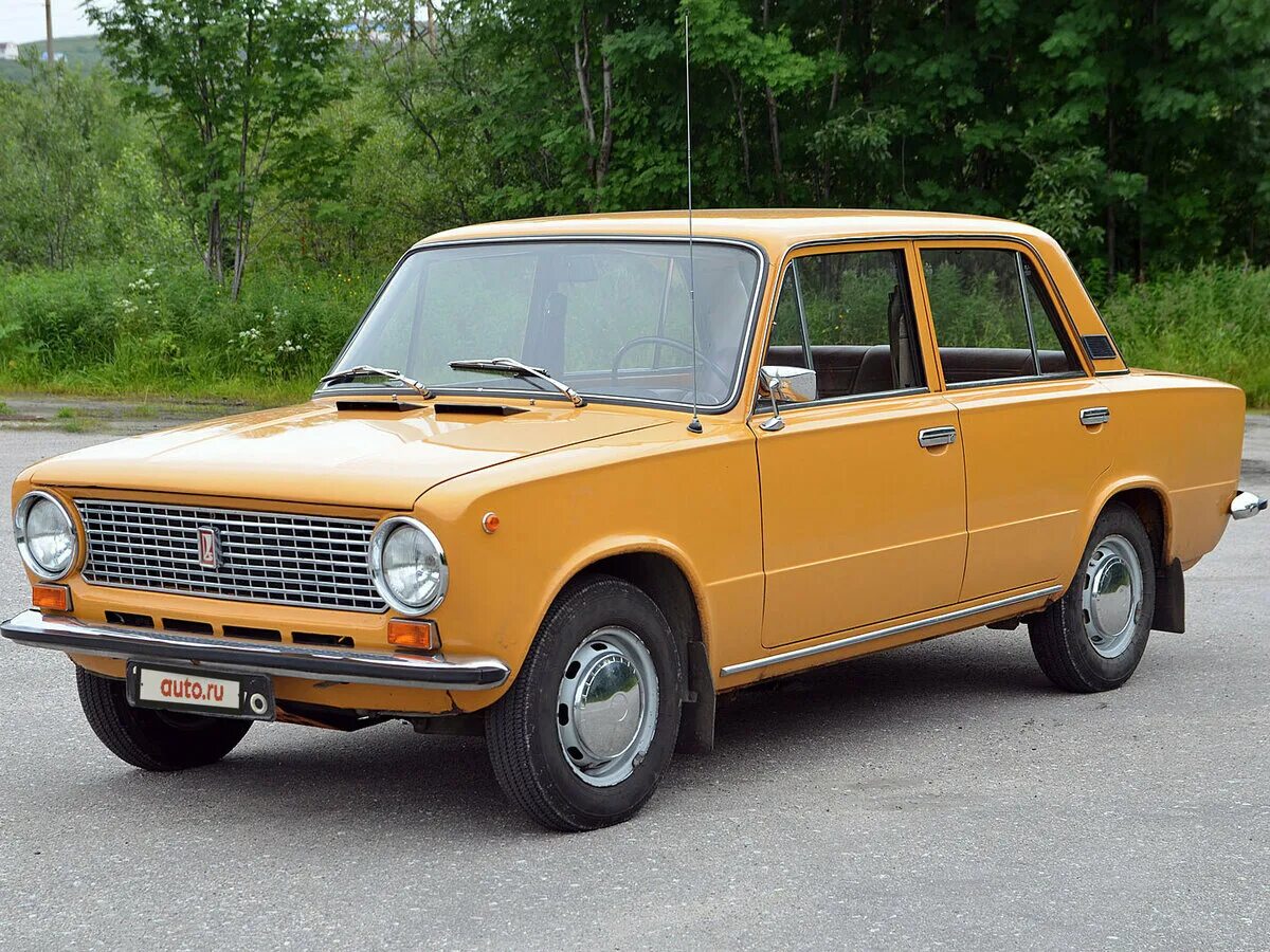Первая лада фото Купить б/у Lada (ВАЗ) 2101 1970-1988 21011 1.3 MT (69 л.с.) бензин механика в Му
