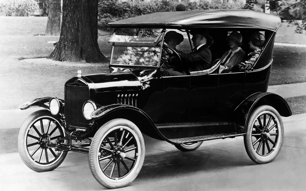 Первая машина фото Ford 1922 года подорожал на 14,5 миллионов рублей за один год