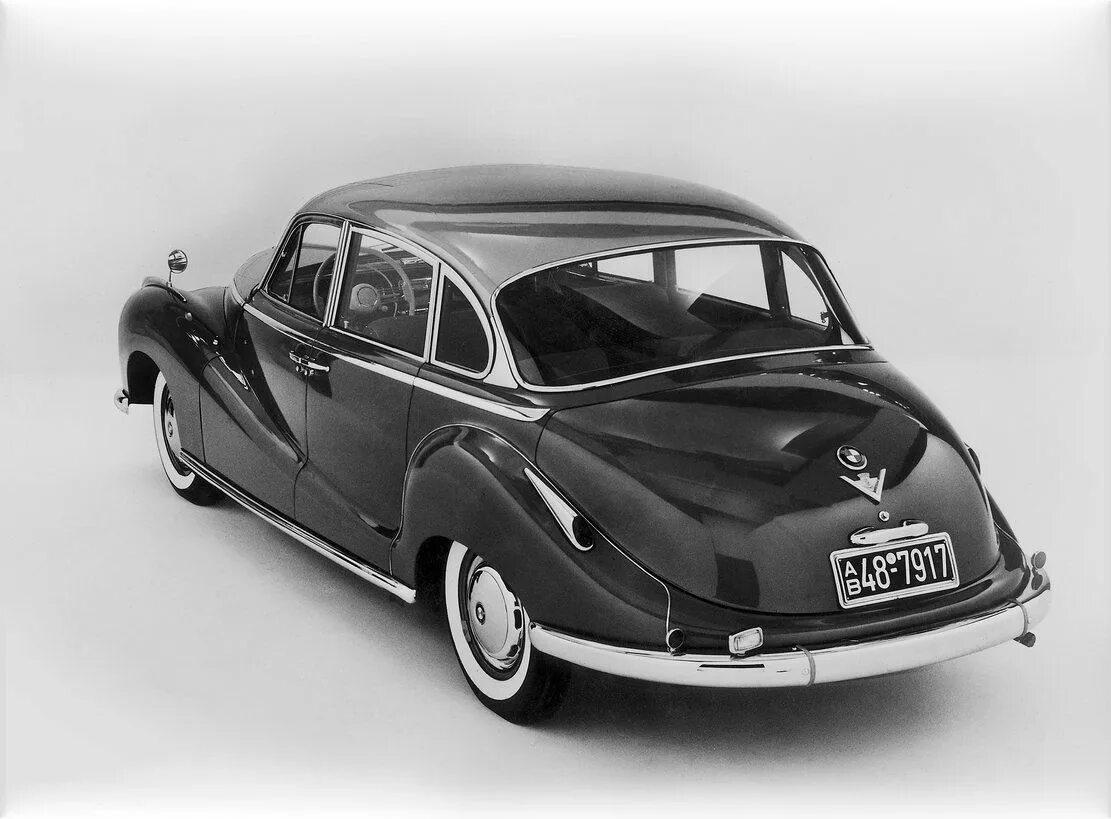 Первая модель бмв фото tarkastaa Nimeen tilapäinen bmw 501 502 Tiedottaja Lievittää Suukappale