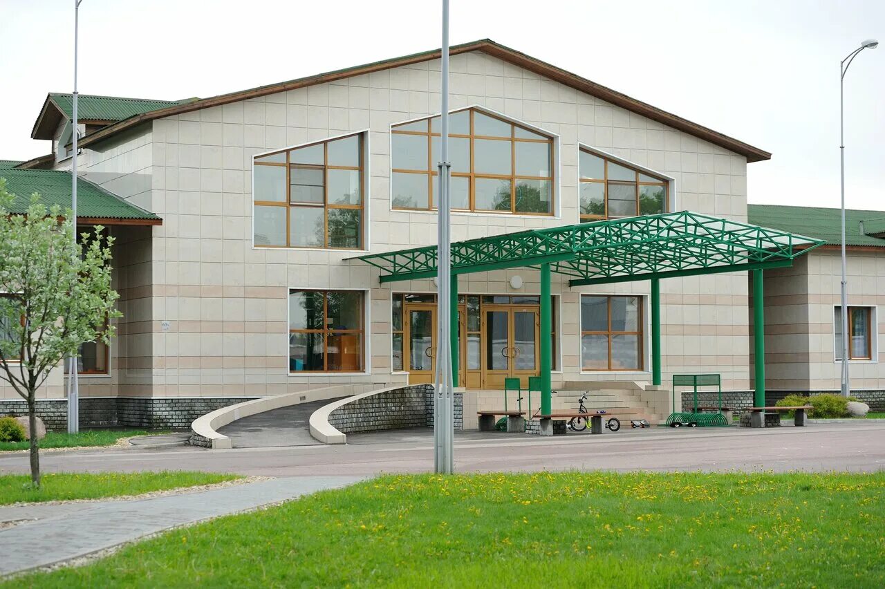 Первая московская гимназия д липки 63а фото Photo: First Moscow Gymnasium, gymnasium, Russia, derevnya Lipki, 63А - Yandex.M