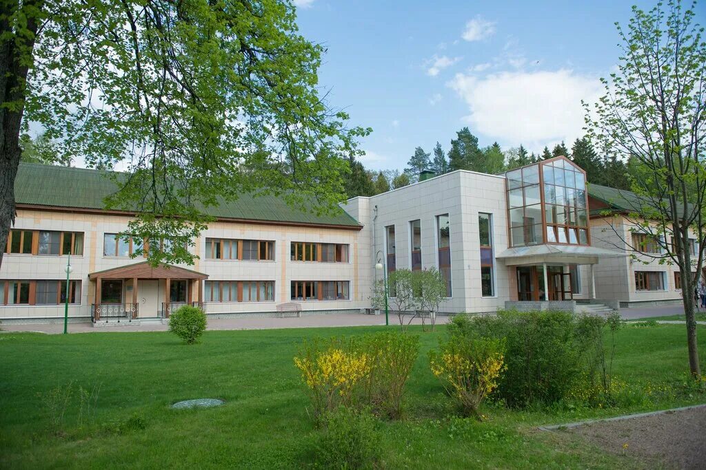 Первая московская гимназия фото First Moscow Gymnasium, gymnasium, derevnya Lipki, 63А - Yandex Maps