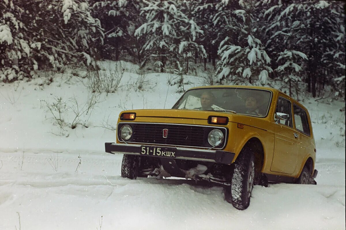 Первая нива 1977 год фото Lada Niva празднует не последний юбилей Авто Плюс Дзен
