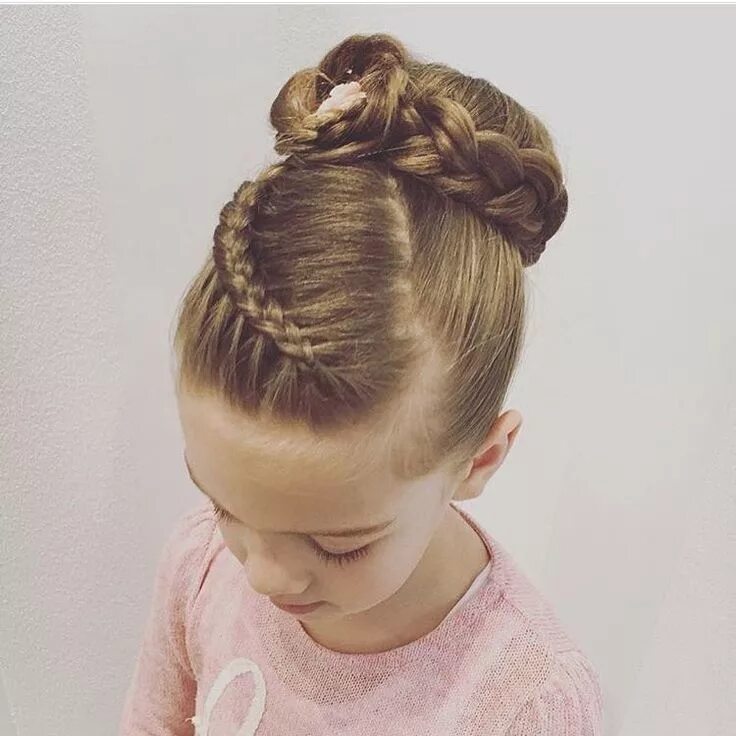 Первая прическа для девочки Pin by Bree Jackson on Happy Heads Little girl hairstyles, Hair styles, Dance ha
