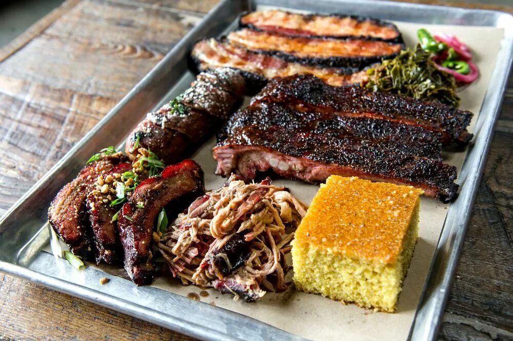 Первая реберная кухня театральная фото Hometown BBQ- Red Hook- supposedly have some of the best brisket around Food, Cu