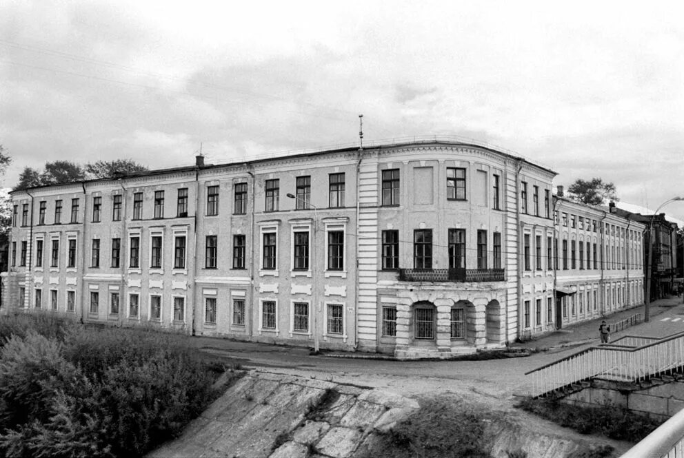 Первая школа д большая володарка 1 фото Вологодская училище