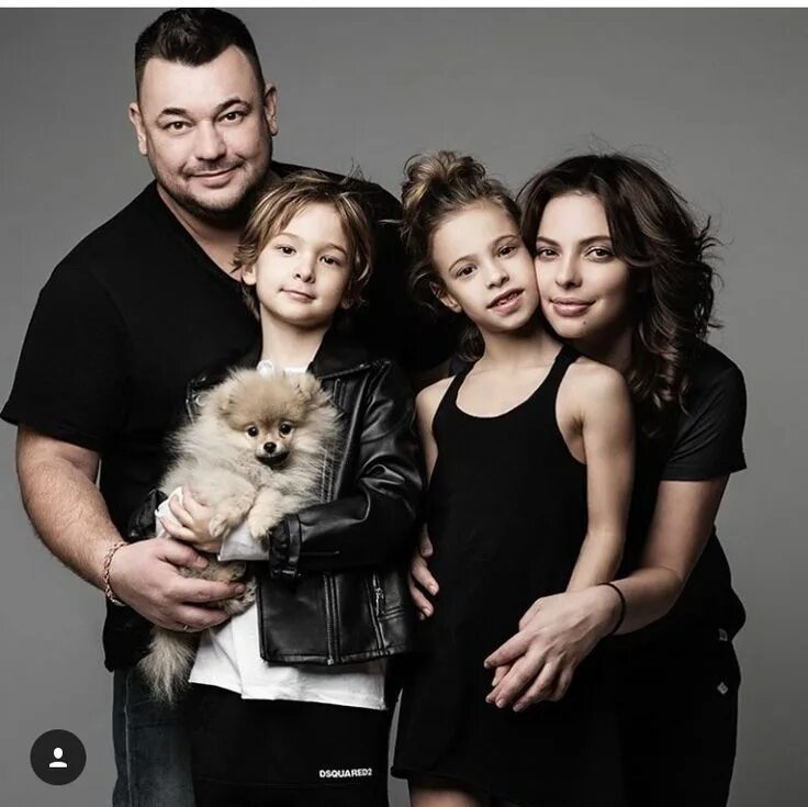 Первая супруга сергея жукова фото Pin on 42 anos Instagram posts, Instagram