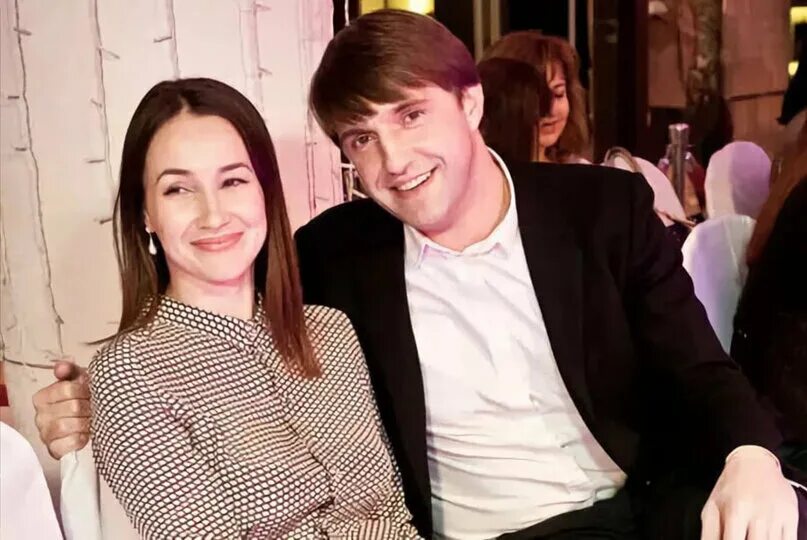 Первая жена вдовиченкова владимира фото жены Какая жена для Кота лучше, или личная жизнь Владимира Вдовиченкова Киномир Дзен