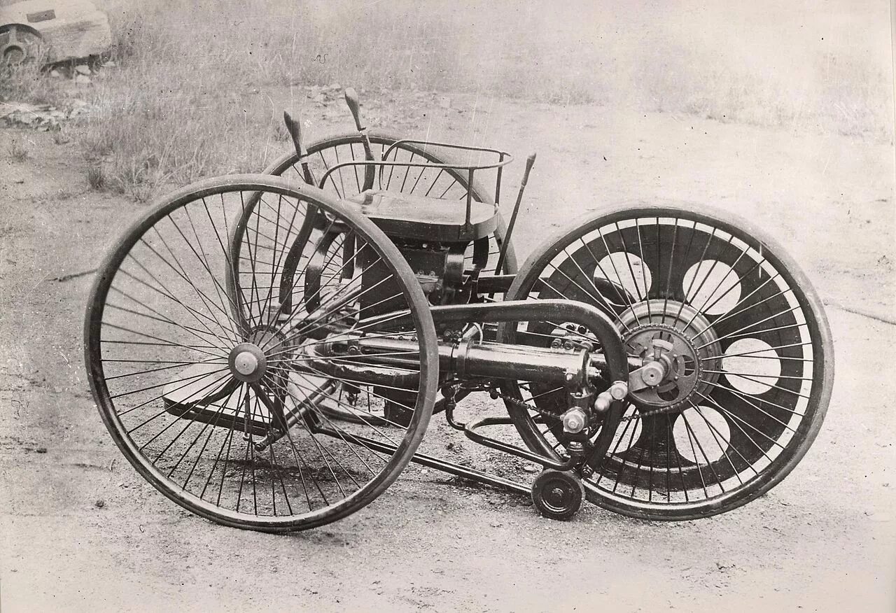 Первый мотоцикл в мире фото A Song of Air and Fuel: How Carburettor Was Invented Automotive Technology - Ško