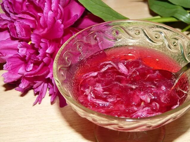 Пион варварино варенье фото Из лепестков каких растений, можно приготовить варенье?
