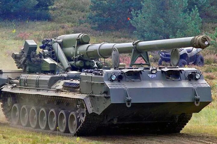 Пион военная техника фото Военные подтвердили опрокидывание на дороге 45-тонной самоходки "Пион" - МК