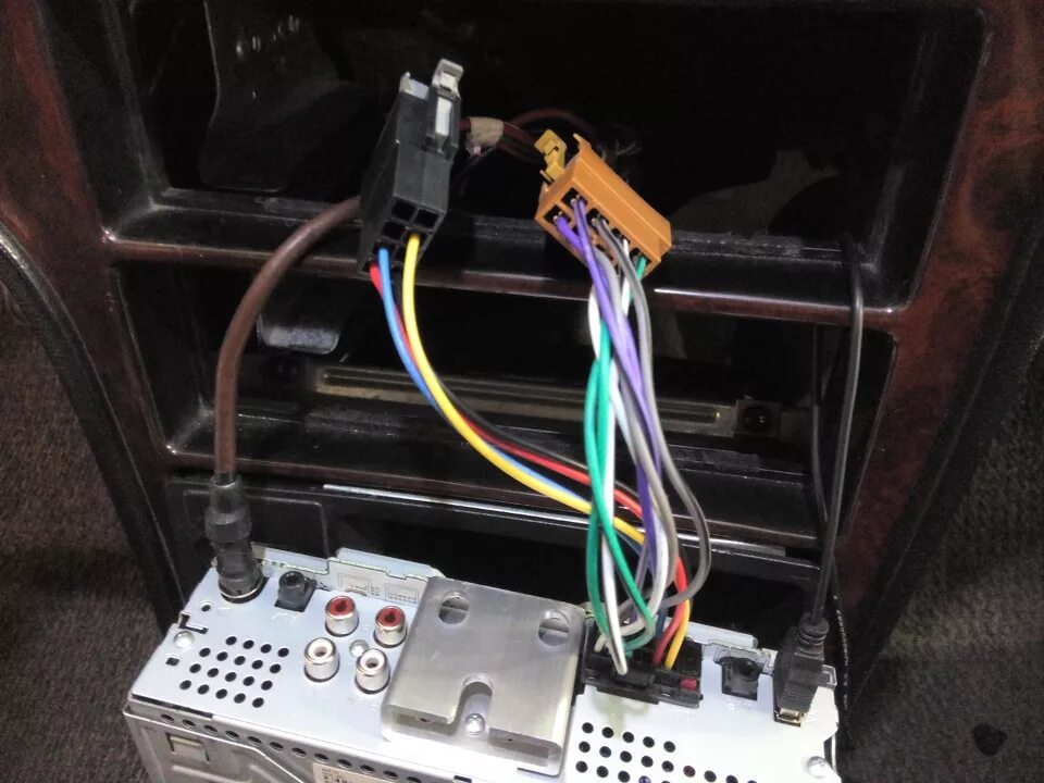 Пионер подключение проводов Pioneer MVH-X460UI - Saab 9000, 3 л, 1996 года автозвук DRIVE2