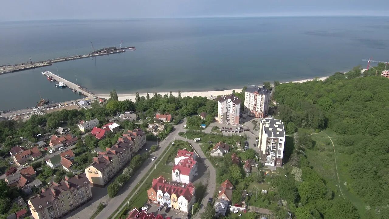 Пионерский калининград фото Аэро обзор города Пионерский в Калининградской области, пляж, променад, порт, на