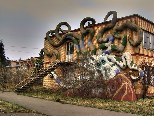 Пионерский лагерь сказка дмитровский район старые фото Scary places, Pioneer camp, Abandoned