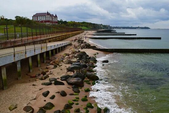 Пионерский море фото вид с мола направо (поменад и госрезиденция) - Picture of Pionersky Promenade - 