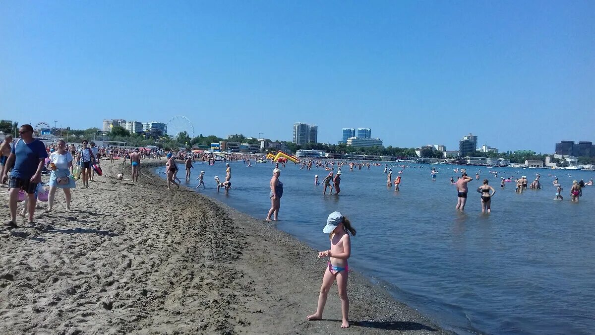 Пионерский проспект анапа пляж фото Июльский аншлаг на пляжах Анапы Анапа Сити Дзен