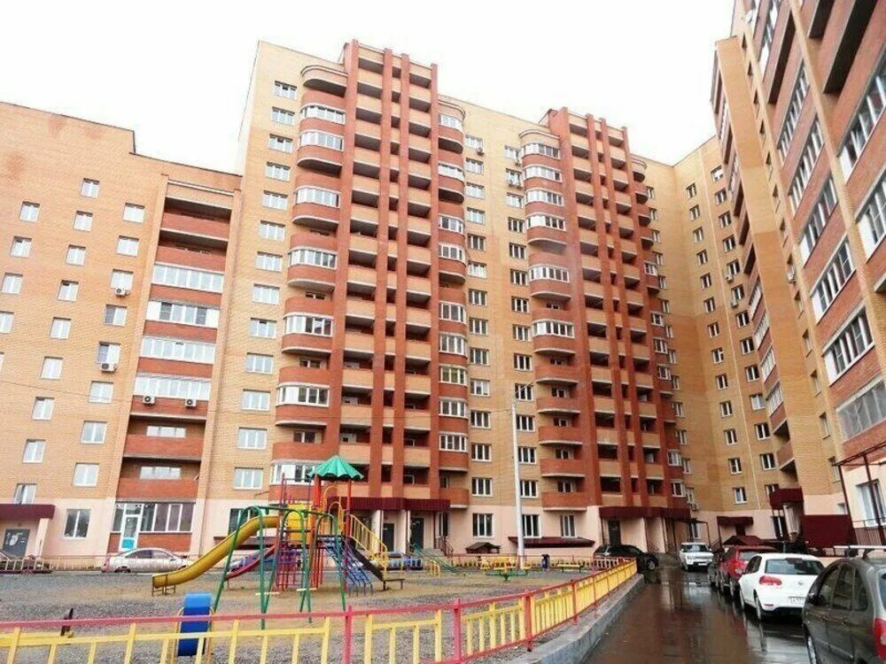 Пионерский тульская обл новомосковск ул пионерская фото Inndays on Pionerskaya 1, short-term housing rental, Тула, посёлок Косая Гора, П