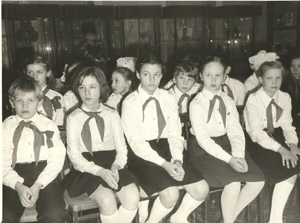 Пионеры ретро фото Кировские пионеры. Поздравляем всех причастных с Днём пионерии! Фото В. Вологжан