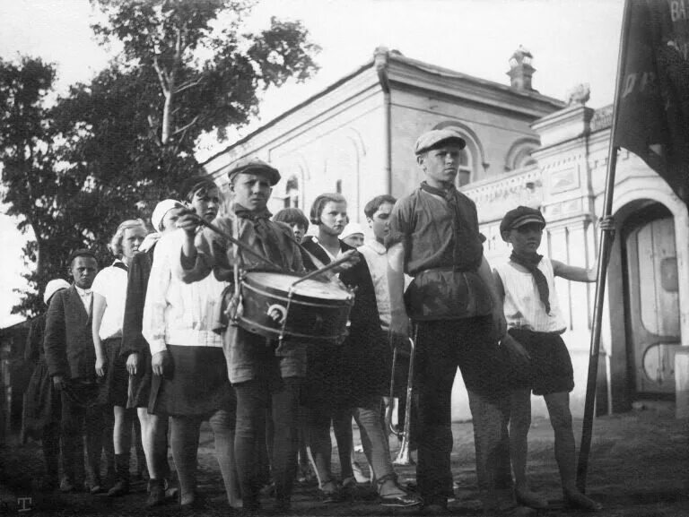 Пионеры старые фото Киднепинг в СССР: что это было на самом деле Русская Семёрка Дзен