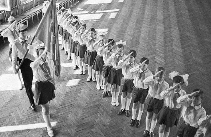 Пионеры старые фото 19 мая - День пионерии. Славные традиции прошлого - Следственный комитет Российс