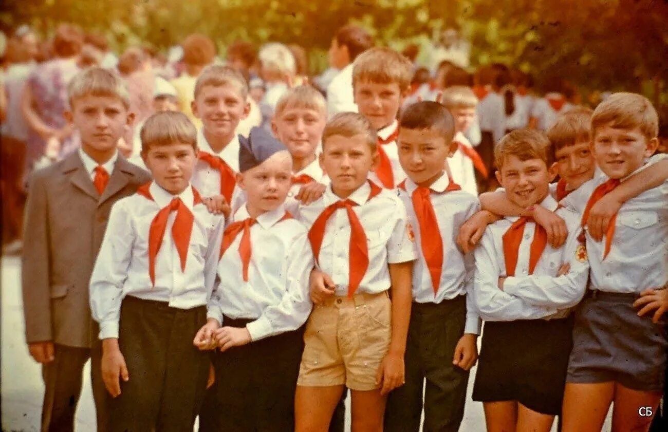Пионеры старые фото Познавательно-игровая программа "Путешествие в Страну пионерии" 2022, Новоосколь