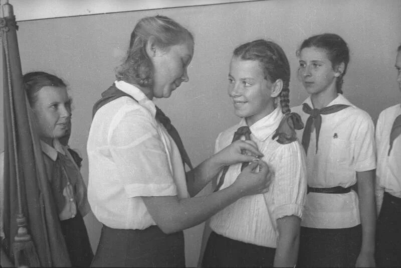 Пионеры старые фото За наше счастливое советское детство: лучшие фотографии пионеров СССР Russiainph