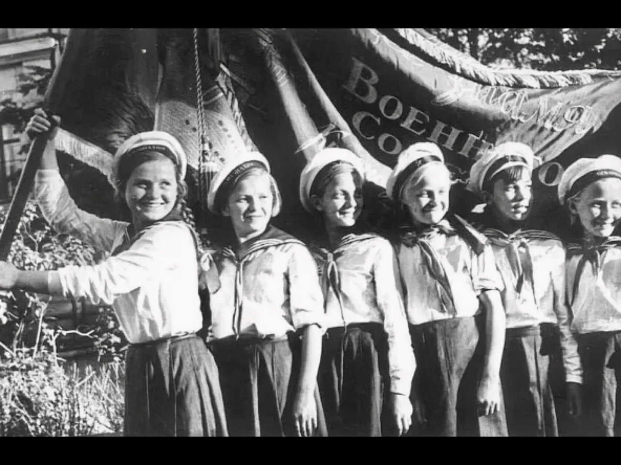 Пионеры великой отечественной войны фото Pin by Vi on Пионеры и Школьники - Pioneers and Schoolchildren 70s nostalgia, Us