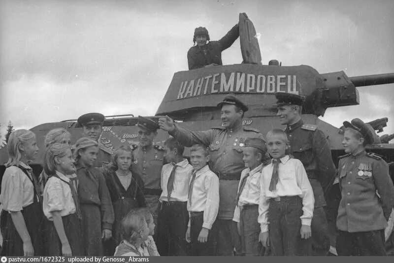Пионеры великой отечественной войны фото Пионеры в гостях у кантемировцев - Retro photos