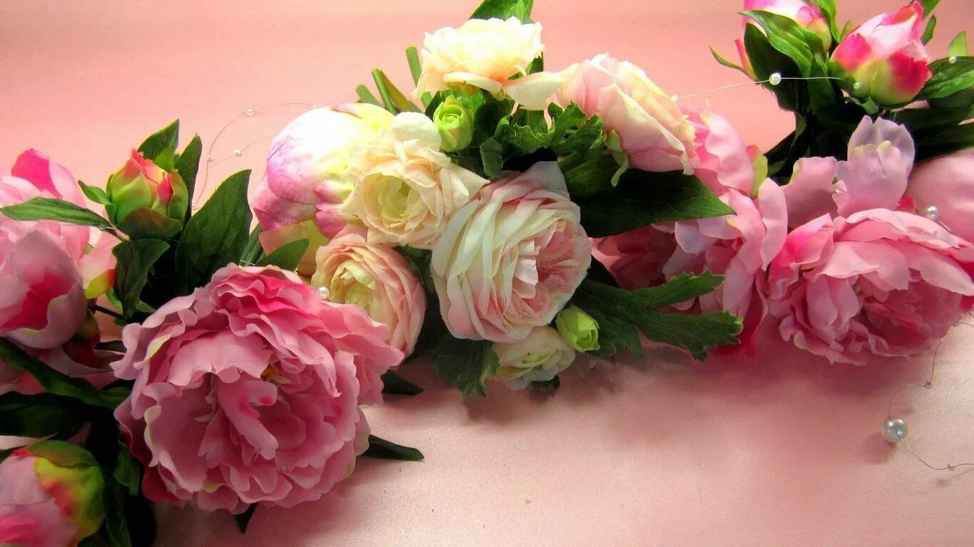 Пионы фото открытка 1366x768 Lovely flowers wallpaper, Pink white decor, Flower images
