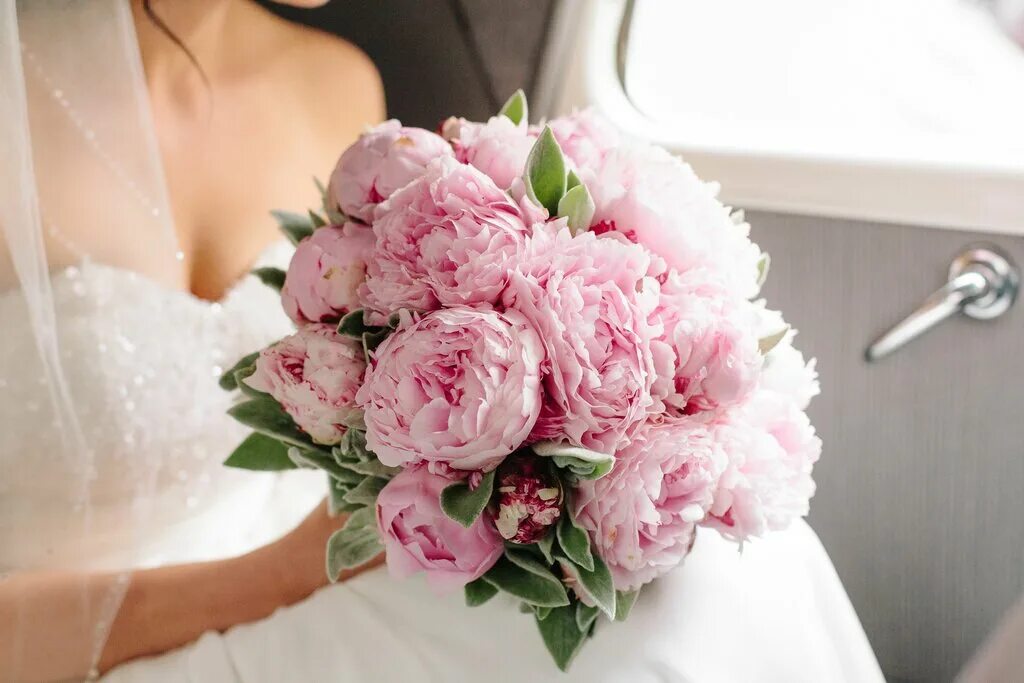 Пионы фото женщин FlowersShop, flowers and bouquet delivery - Yandex Maps