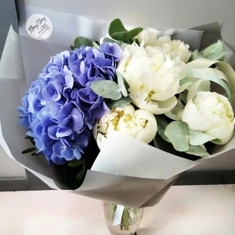 Пионы и гортензии фото Купить букет с доставкой в Бресте Florystory