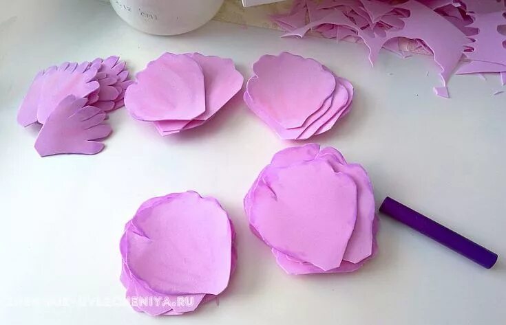 Пионы из фоамирана своими руками фото Роскошный пион из фоамирана в мастер-классе с пошаговыми фото Искусственные цвет