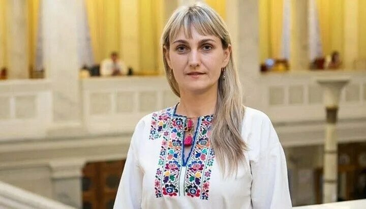 Пипа львов фото депутат Жаба гадюку... 29 нардепов написали заявления на Арестовича в Национальную полиц