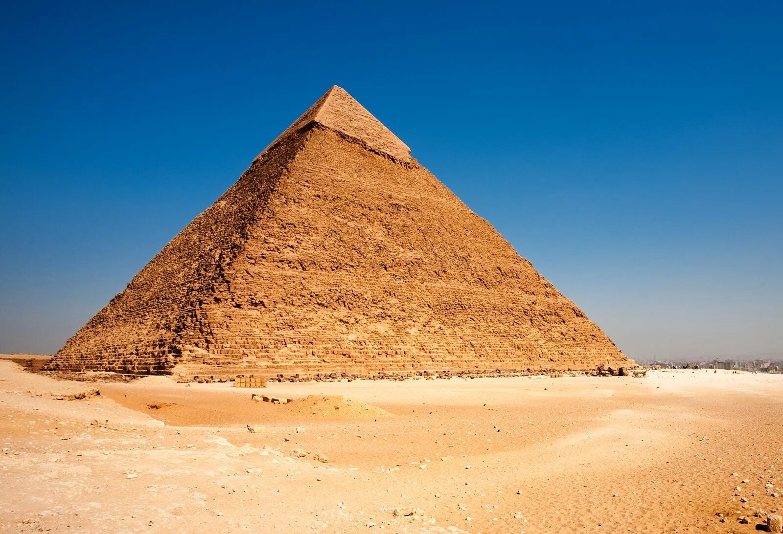 Пирамида хеопса фото снаружи вблизи Menkaure Pharaoh, Pyramid, & Giza Britannica
