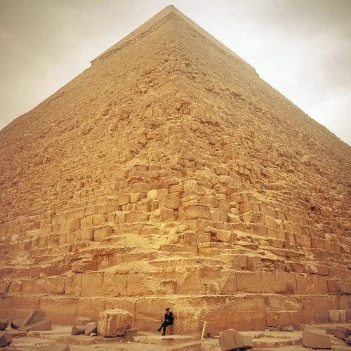 Пирамида хеопса фото снаружи вблизи Pin by Tracey B on //egyptomania Pyramids, Great pyramid of giza, Pyramids of gi