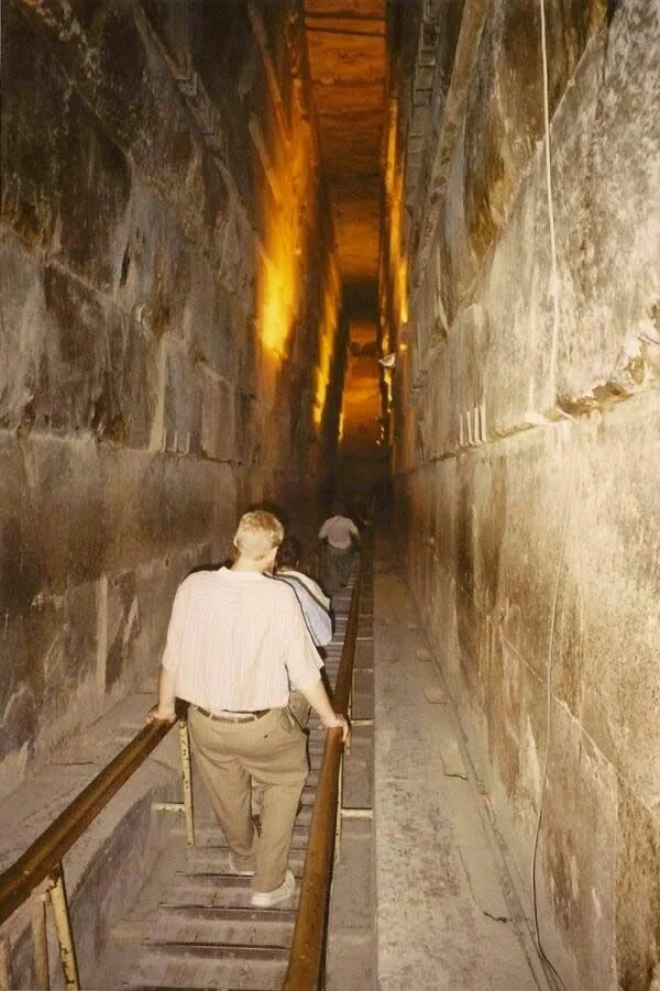 Пирамида хеопса фото внутри и снаружи Ancient World History: Pyramids of Giza Ancient egypt history, Great pyramid of 