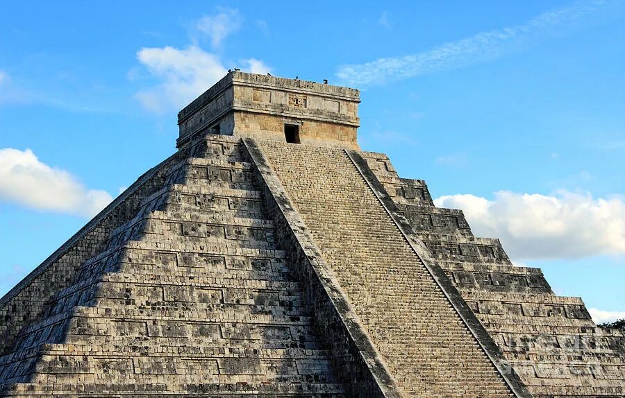 Пирамида майя фото Chichén Itza - An Iconic Maya City - Mayan Day FE6