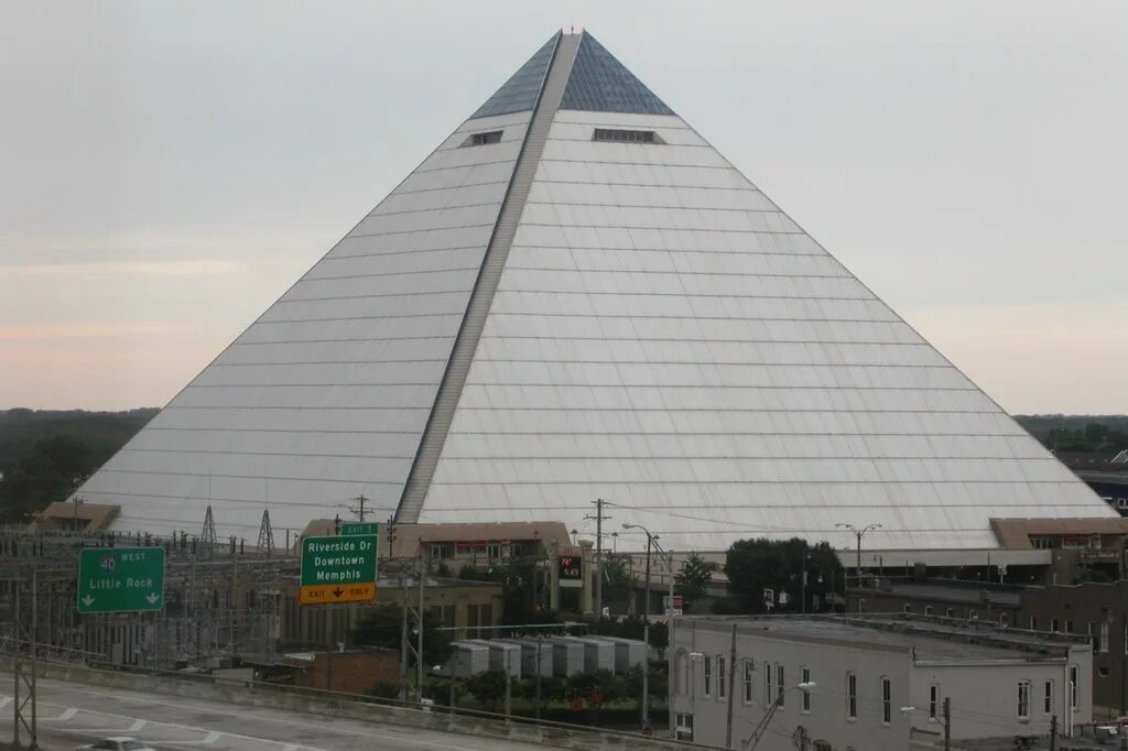 Пирамида московская ул 3 фото Пирамида в москве - Фото