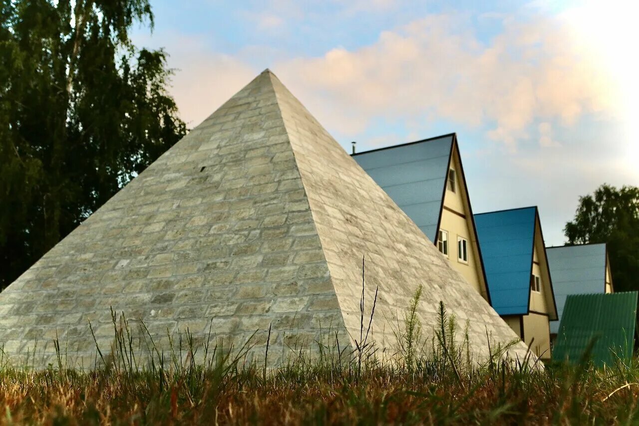 Пирамида нижегородское ш 4 стр 1 фото Фото: Пирамида Склярова, достопримечательность, Нижегородская область, городской