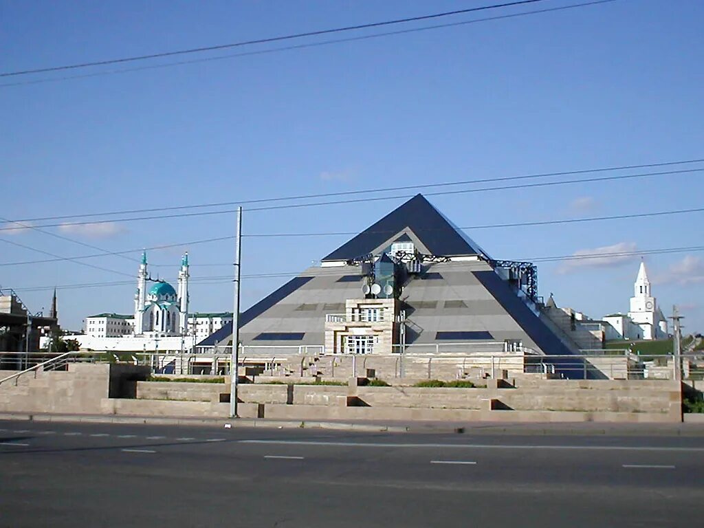 Пирамида в казани фото Файл:Kazan-pyramid.jpg - Википедия
