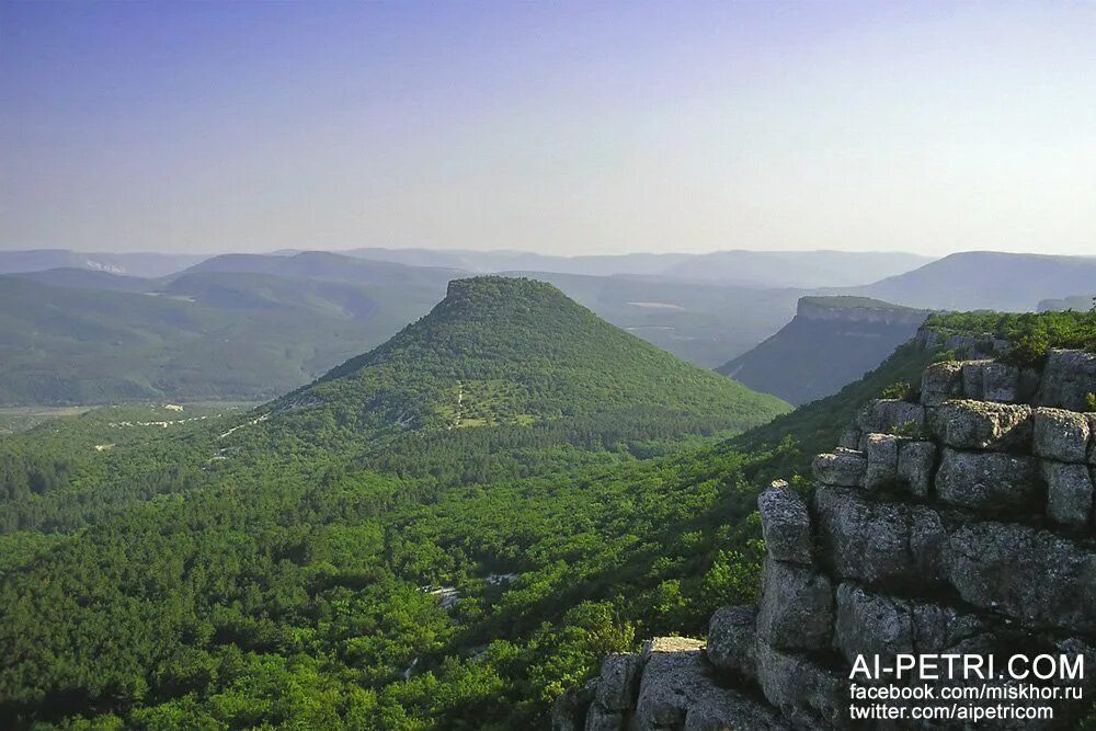 Пирамиды в крыму фото Пещерный город-крепость Тепе-Кермен, Бахчисарай - http://ai-petri.com/old-crimea