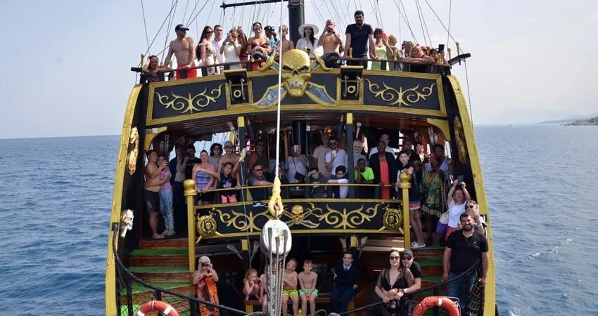 Пиратская яхта турция фото Bodrum Party Boat Up to 35% Off Bodrum Party Boat Trip