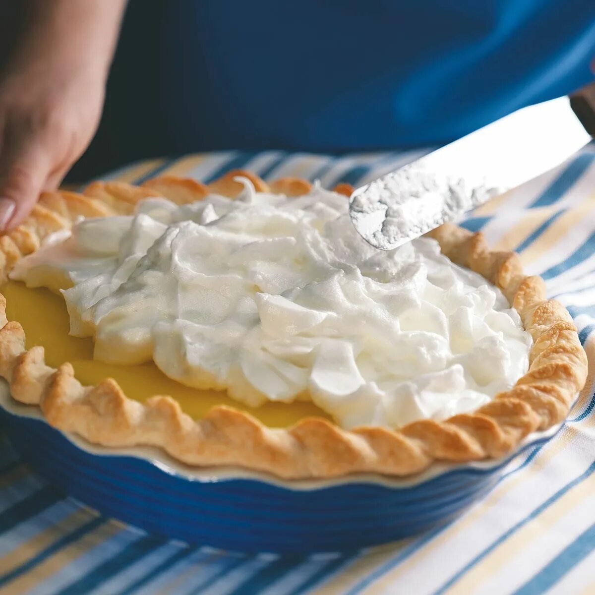 Пирог безе фото Classic Lemon Meringue Pie Recipe Desserts, Meringue pie, Lemon desserts