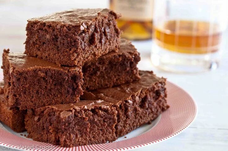 Пирог брауни фото Bourbon Brownies Recipe Bourbon brownies, Brownies recipe easy, Desserts