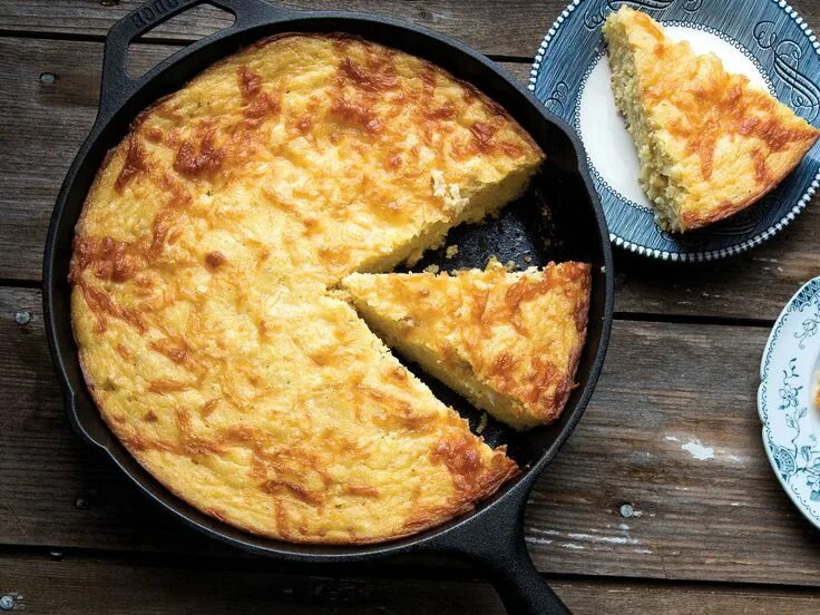 Пирог быстрый на сковороде с фото Lee Bailey’s Sour Cream Cornbread Recipe Sour cream cornbread, Christmas side di