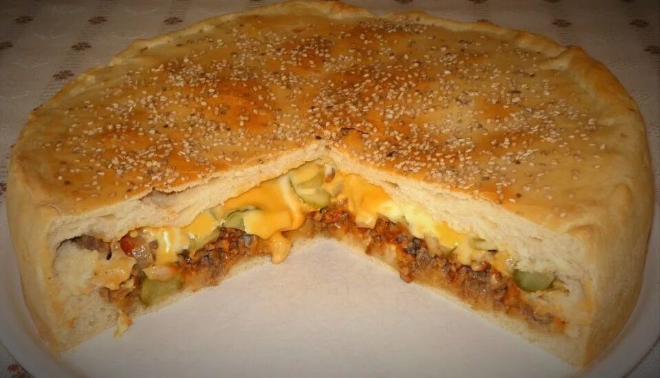 Пирог чизбургер рецепт с фото пошагово Cheeseburger-Kuchen von zuiko Chefkoch Recipe Food, Usa food, Cooking for a crow