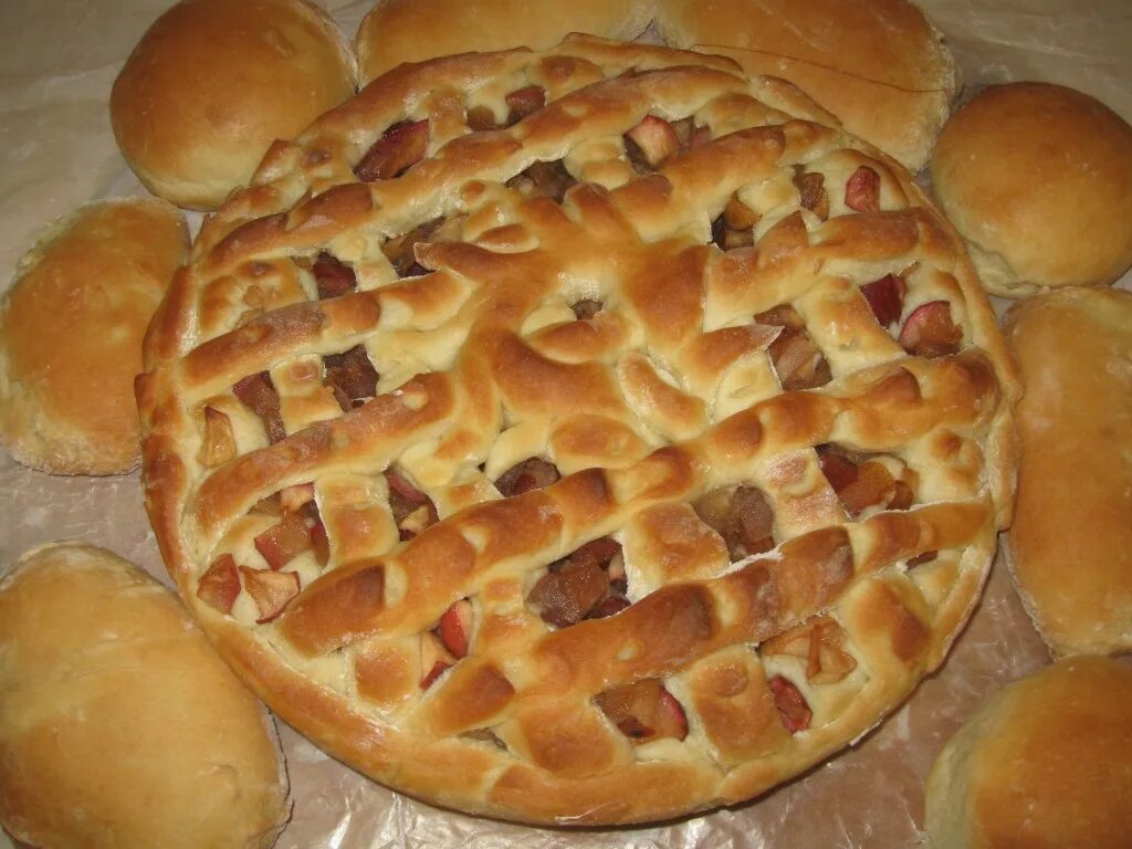 Пирог дрожжевой фото пошагово в духовке Дрожжевые пирожки с яблоками Кулинария для молодых хозяек