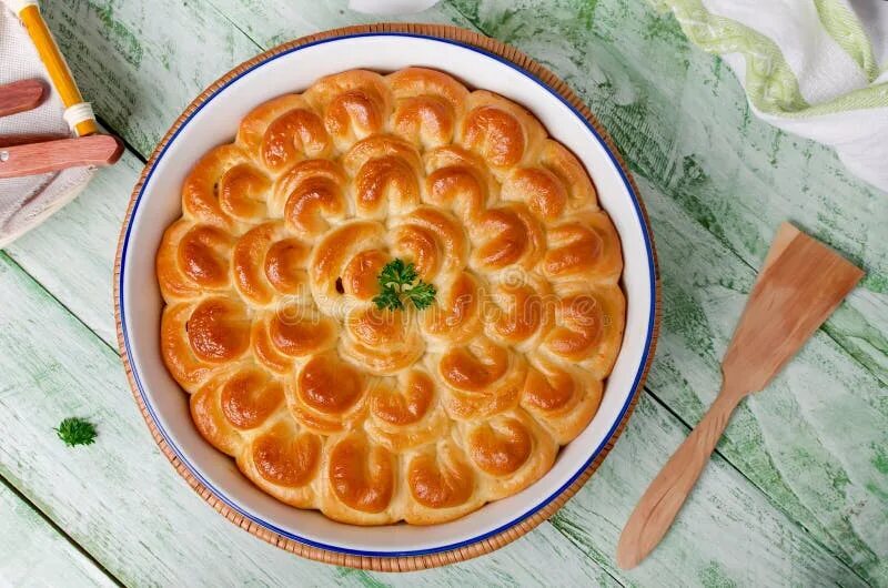 Пирог хризантема рецепт с пошаговым фото Homemade pie with meat stock photo. Image of crust, food - 60472066