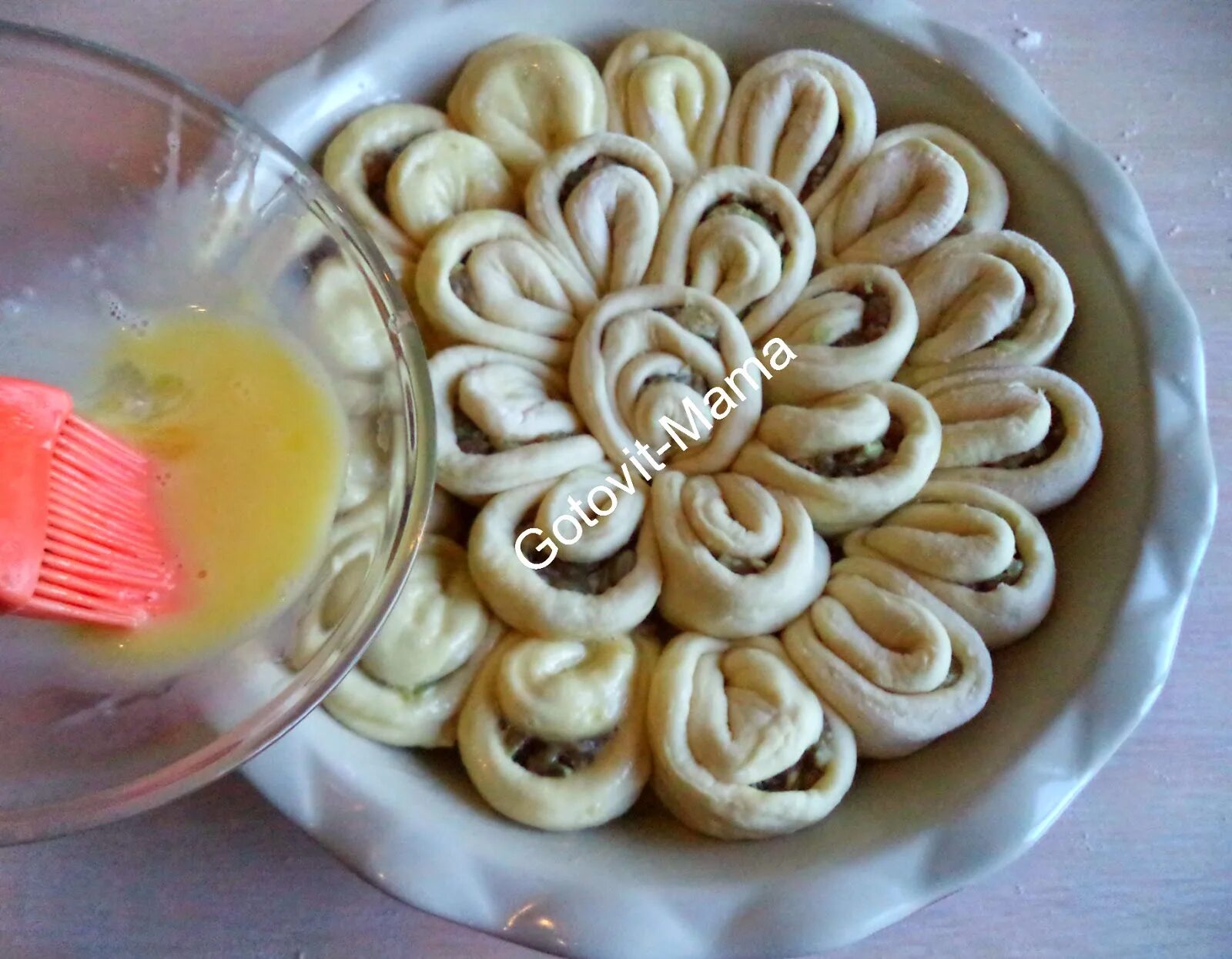 Пирог хризантема с фаршем фото Мясной пирог хризантема (63 фото)