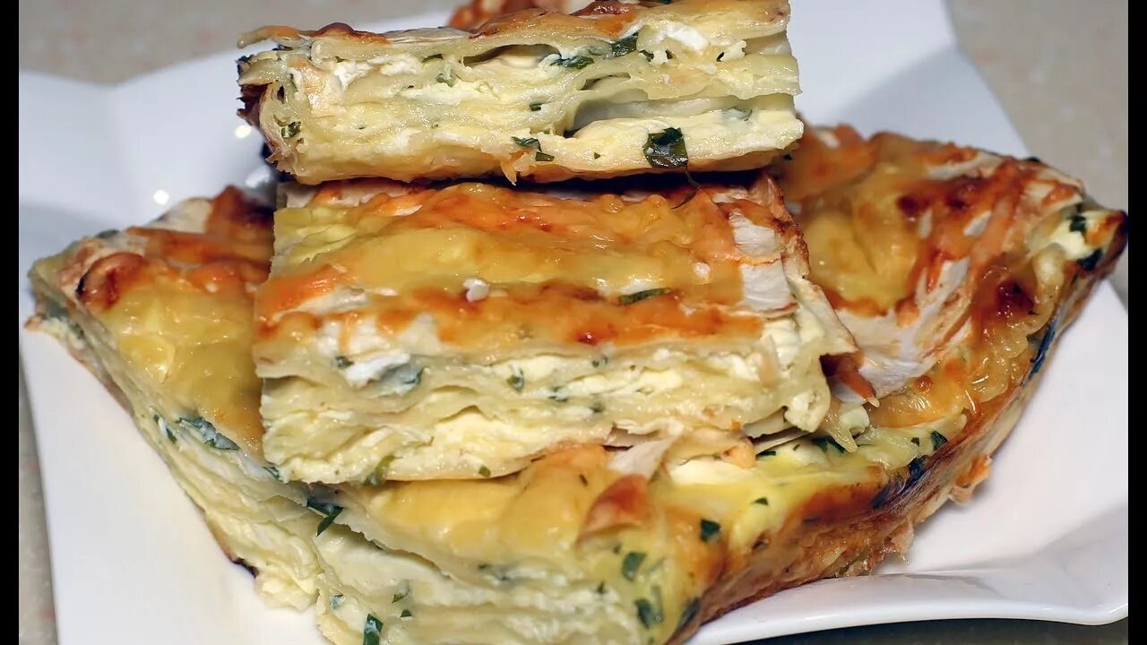 Пирог из лаваша с фото пошагово Банальный лаваш, а какая вкуснятина. Простой и быстрый сырный пирог из лаваша. -